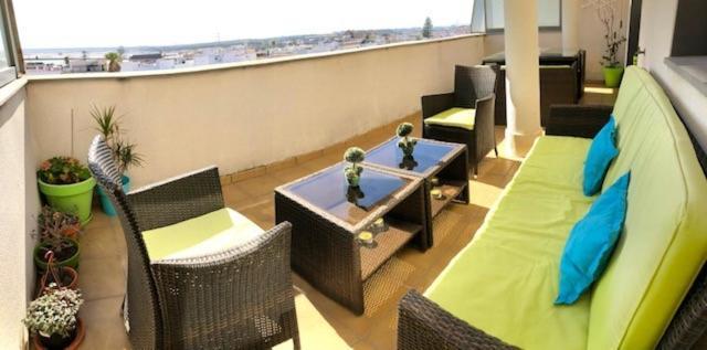 Gatu Premium Atico Parra, Parking, Piscina Comun, Terraza, Wifi , " Preferente Mayores De 25 Anos Y Familias " El Puerto de Santa Maria Bagian luar foto